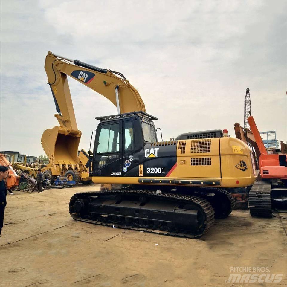 CAT 320D 履带挖掘机