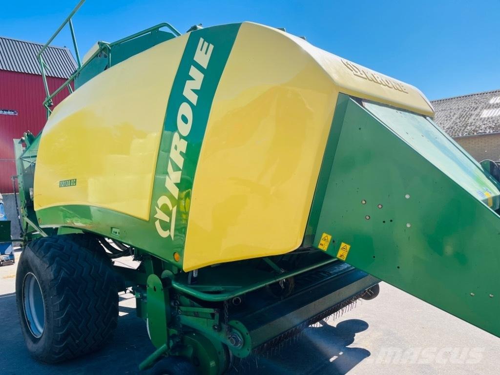 Krone Big Pack 12130 方捆打捆机