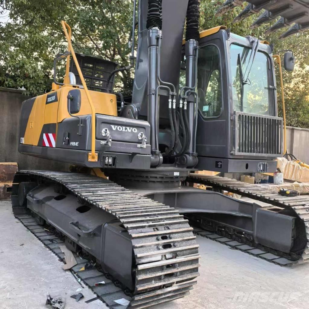 Volvo EC210D 小型挖掘机