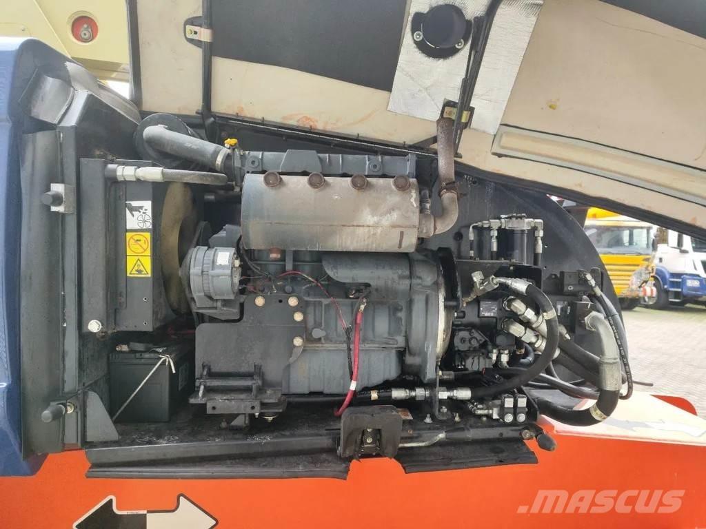 JLG 860 SJ 直臂高空工作平台
