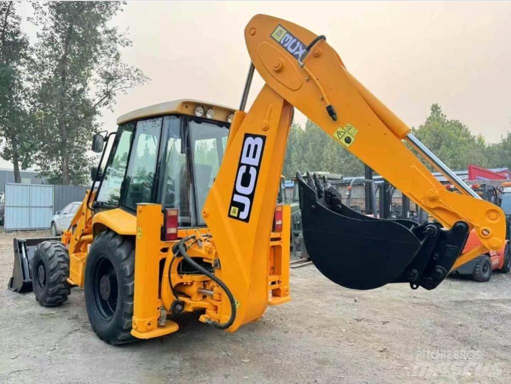 JCB 3 CX 反铲装载机