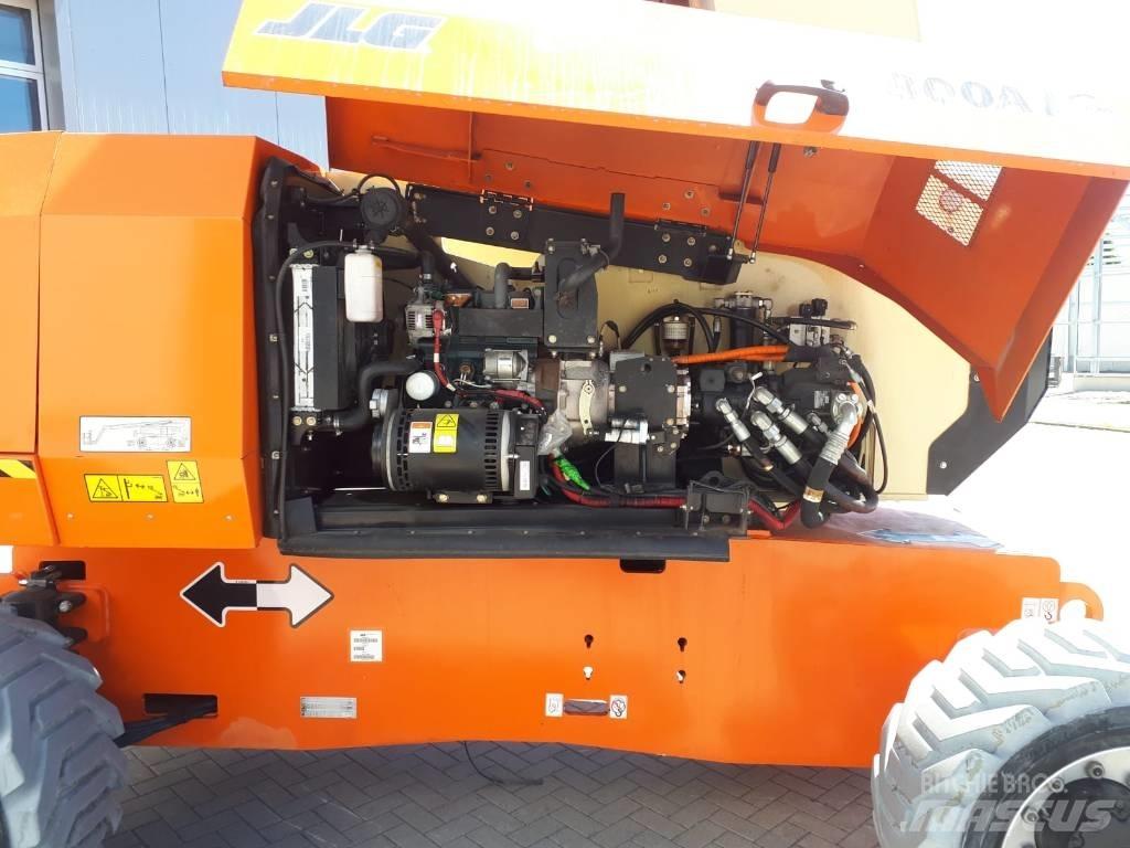 JLG H800 曲臂高空工作平台
