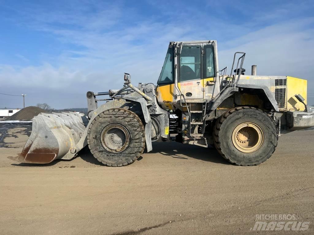 Komatsu WA 380-6 轮式装载机
