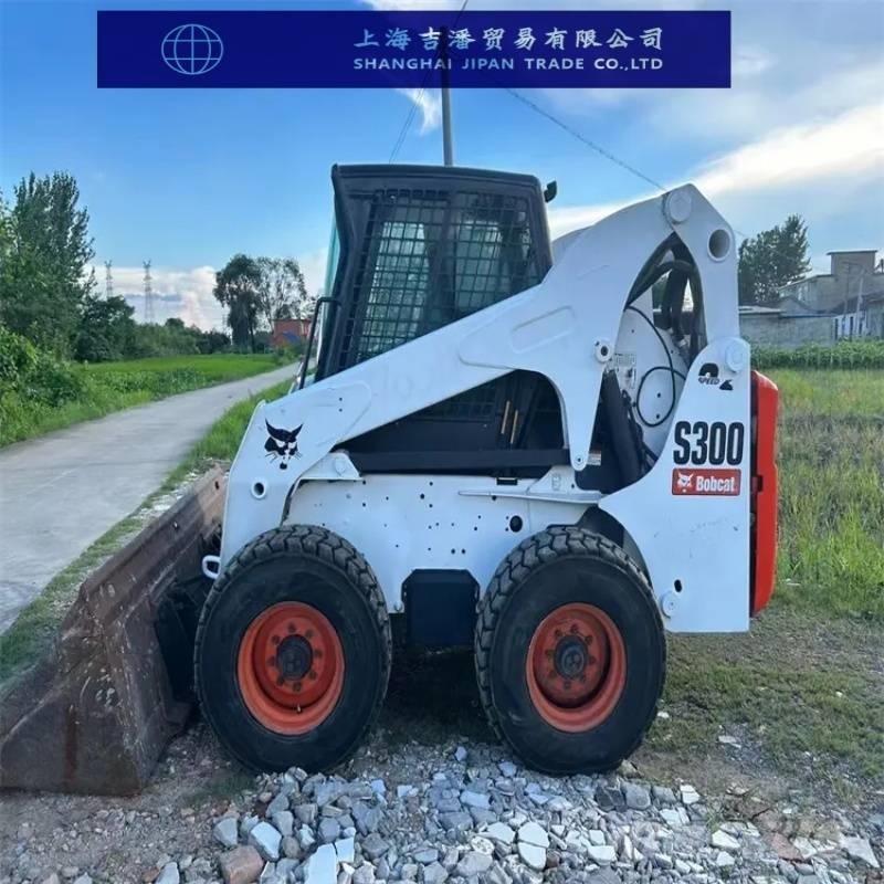Bobcat s 300 滑移装载机