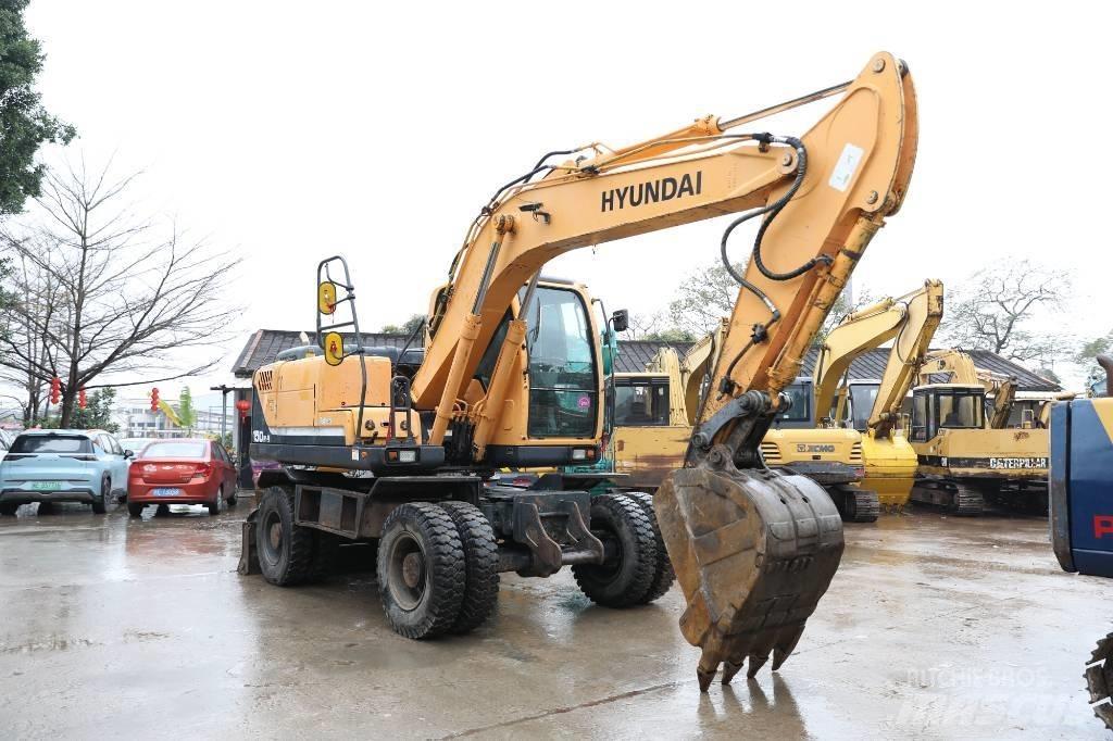 Hyundai 150W-9 轮式挖掘机