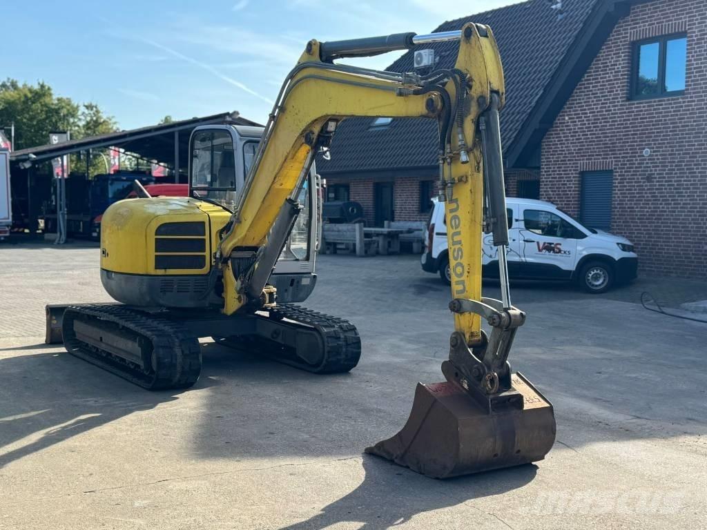 Neuson 75 Z 3 中型挖掘机