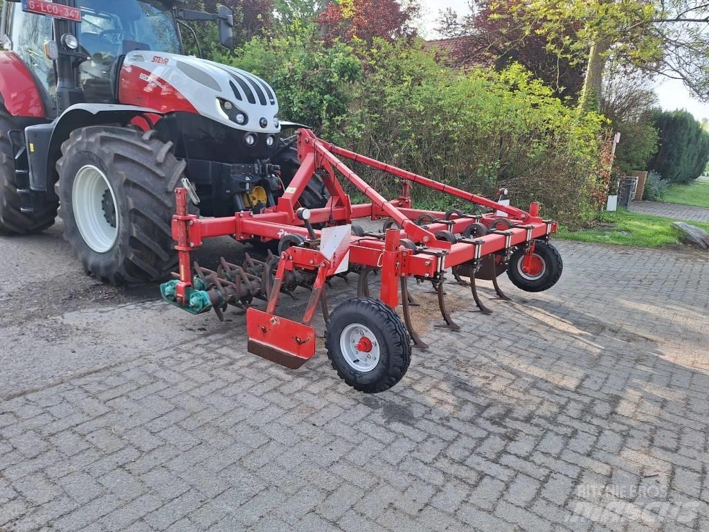 Kverneland STF 300 手扶中耕机