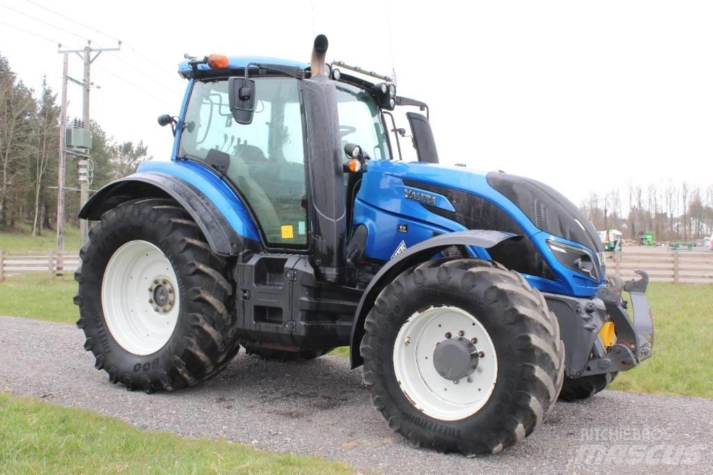 Valtra T174 Tractor 林业拖拉机