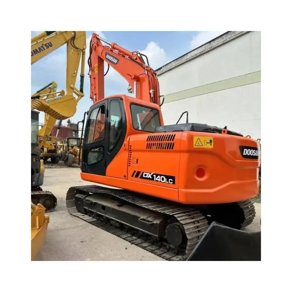 Doosan DX 140 LC 履带挖掘机