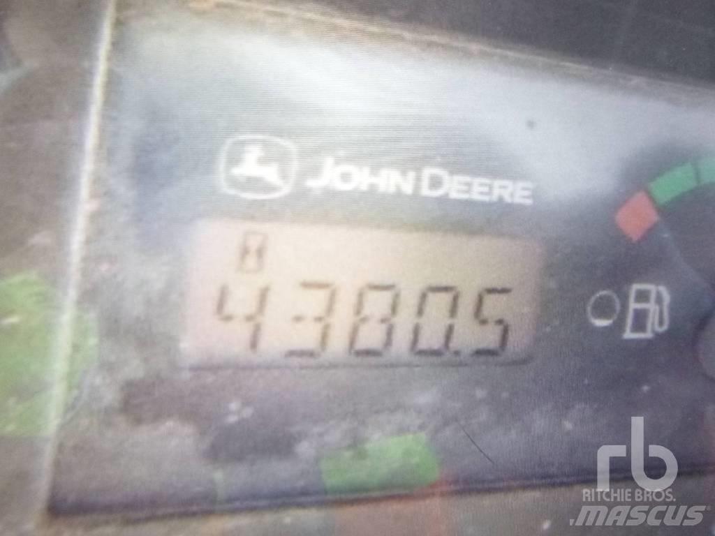 John Deere 325 滑移装载机