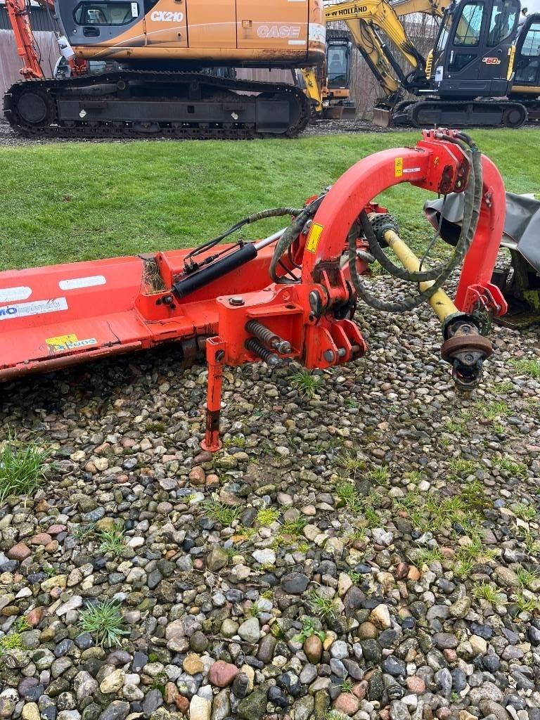 Maschio Giraffa 210 牧场割草机和切顶器