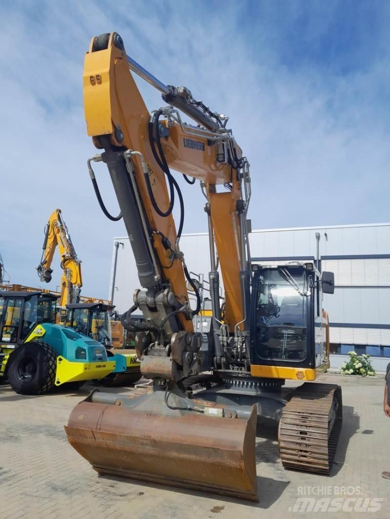 Liebherr R922 LC 履带挖掘机