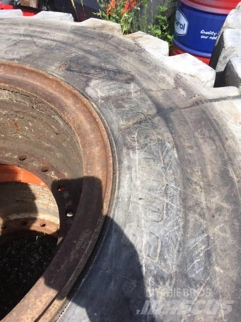 Bridgestone v 轮式装载机