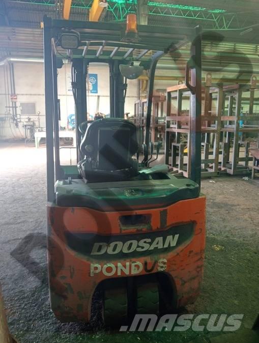 Doosan B 20 T-7 电动叉车