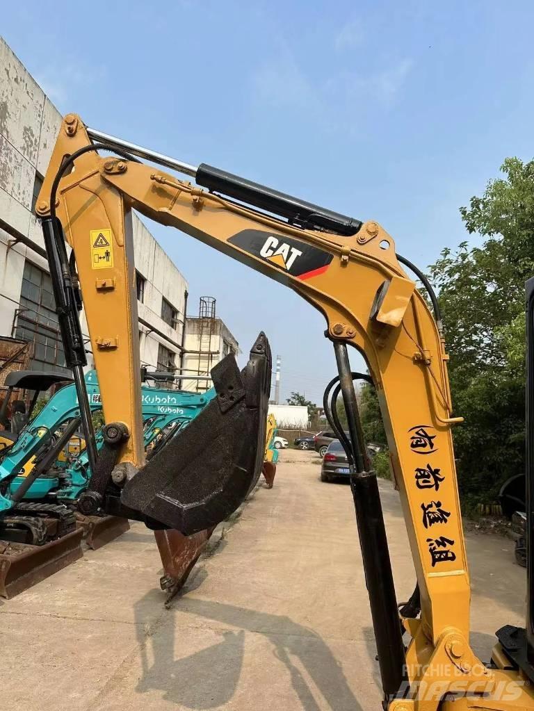 CAT 303CR 履带挖掘机