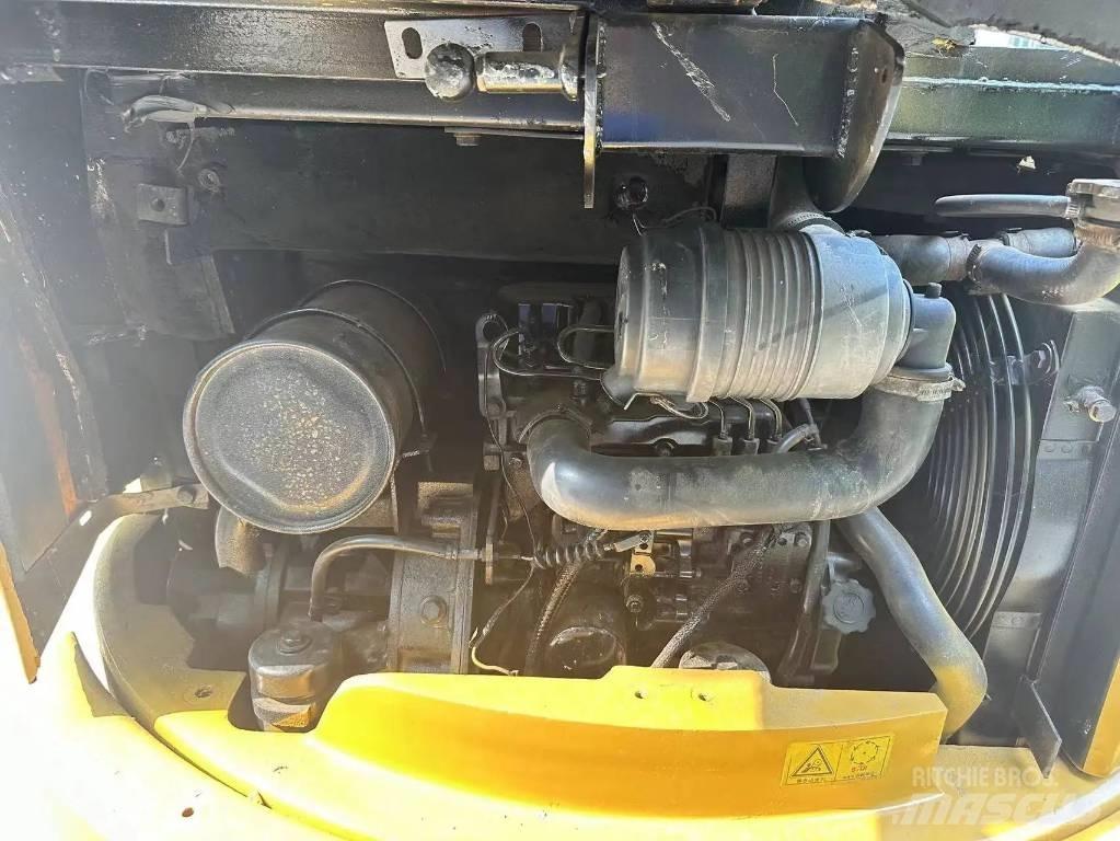 CAT 303CR 履带挖掘机