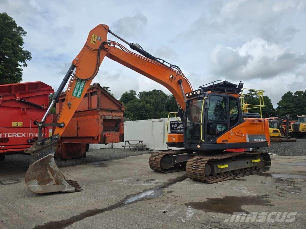Doosan DX 140 LC 履带挖掘机