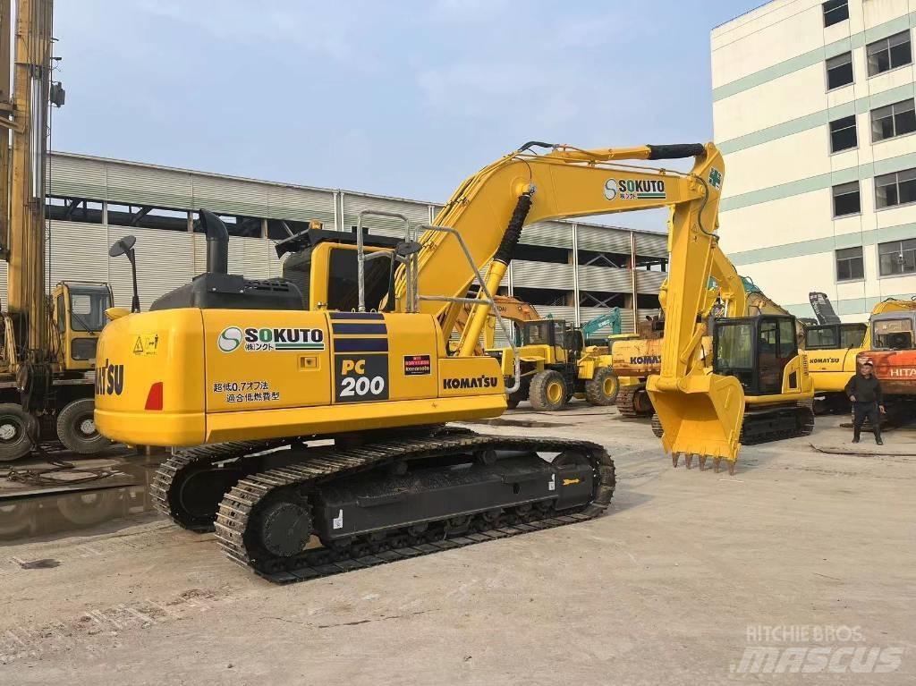 Komatsu PC 200-8N1 履带挖掘机