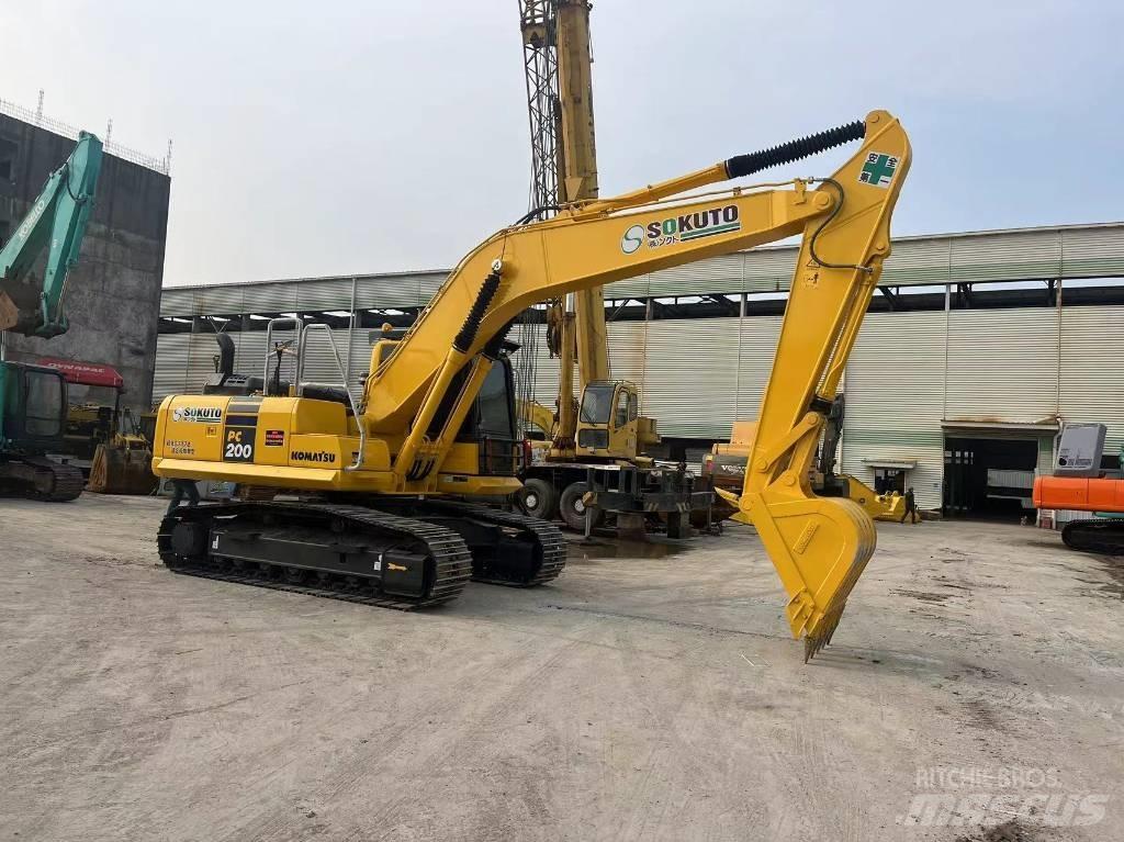 Komatsu PC 200-8N1 履带挖掘机