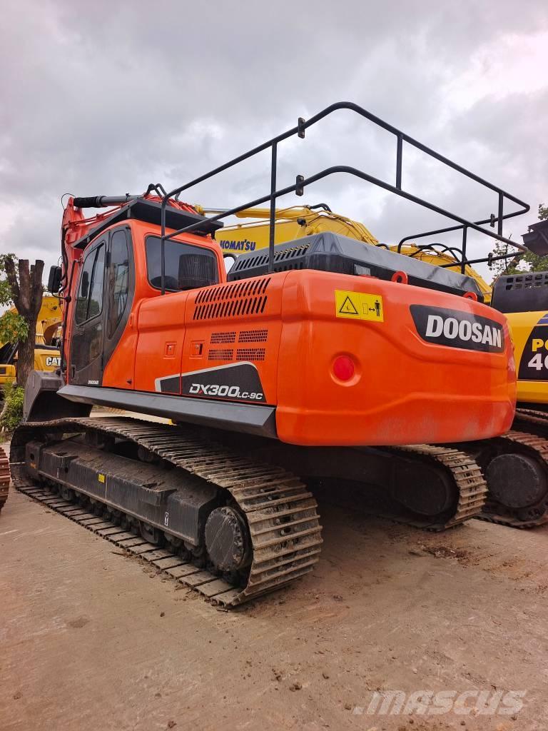Doosan DX 300LC 履带挖掘机