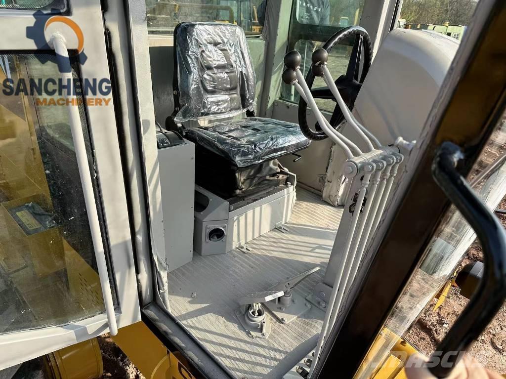 CAT 120 H 平地机/推土机