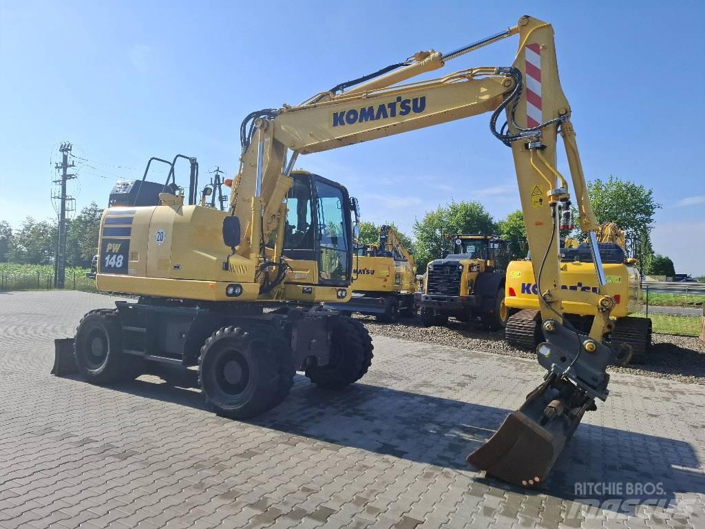 Komatsu PW 148-11 轮式挖掘机