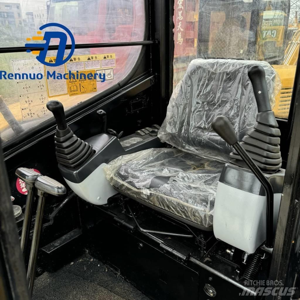 CAT 305 C CR 小型挖掘机