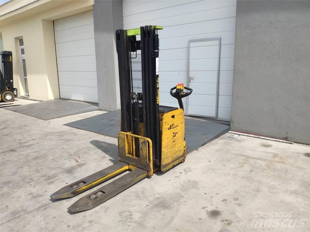 Yale MS16 AC 手推堆垛车