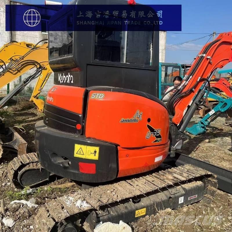 Kubota U 35 小型挖掘机