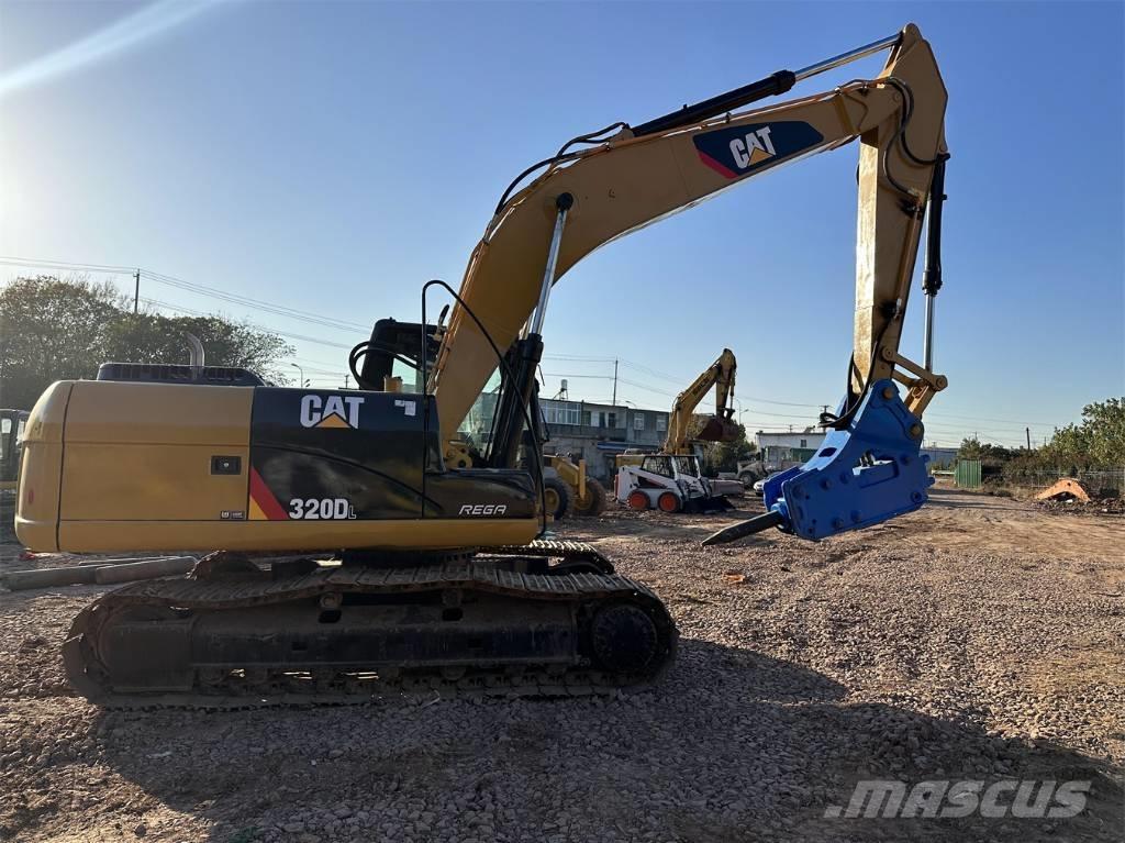 CAT 320 D L 履带挖掘机