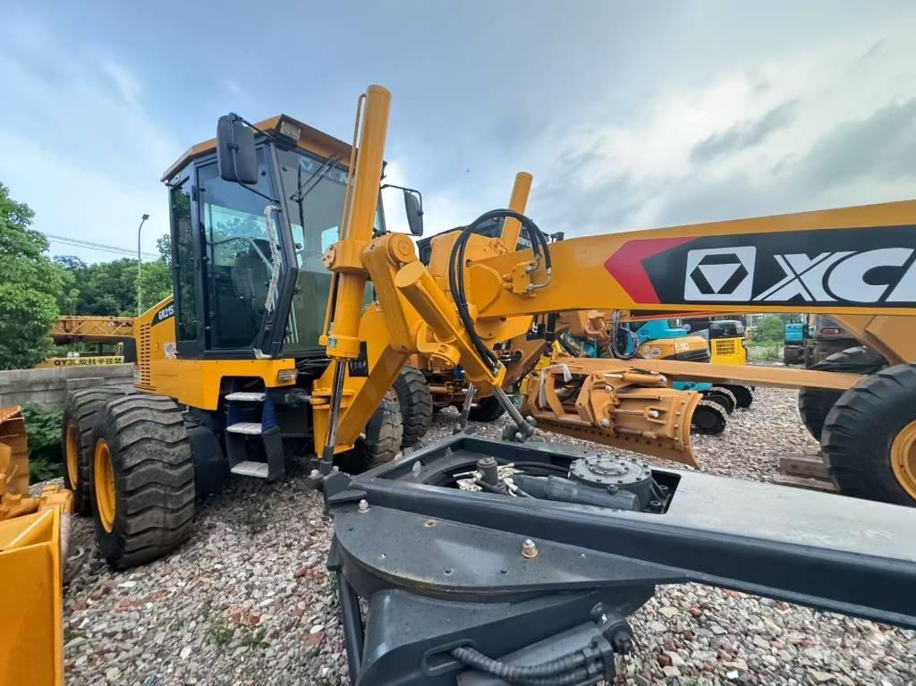 XCMG GR 2153 平地机/推土机