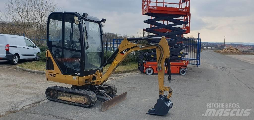 CAT 301.4 C 小型挖掘机