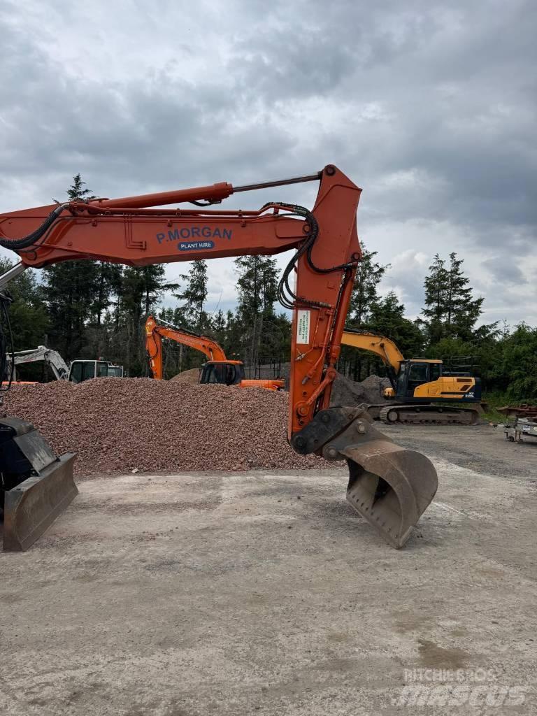 Hitachi ZW 180 轮式挖掘机
