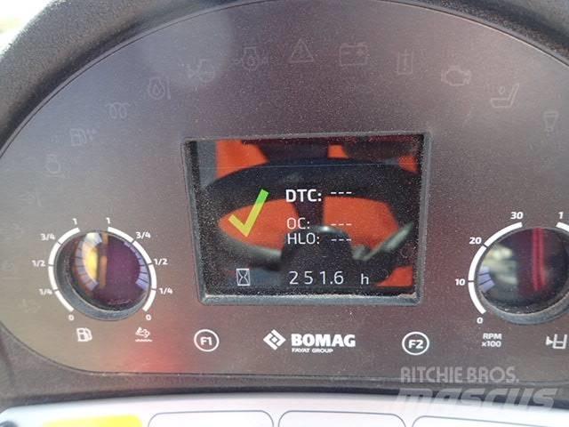 Bomag BW211PDH-5 单轮压路机