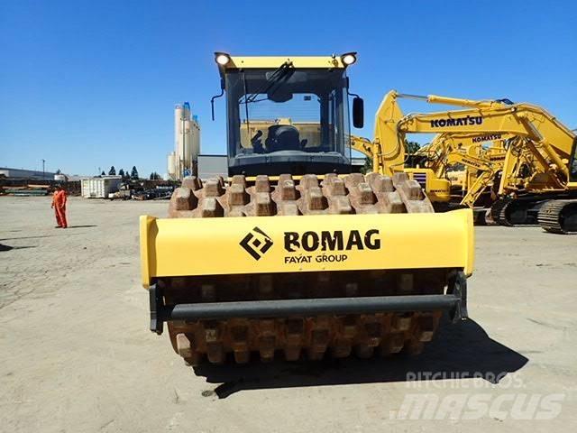 Bomag BW211PDH-5 单轮压路机