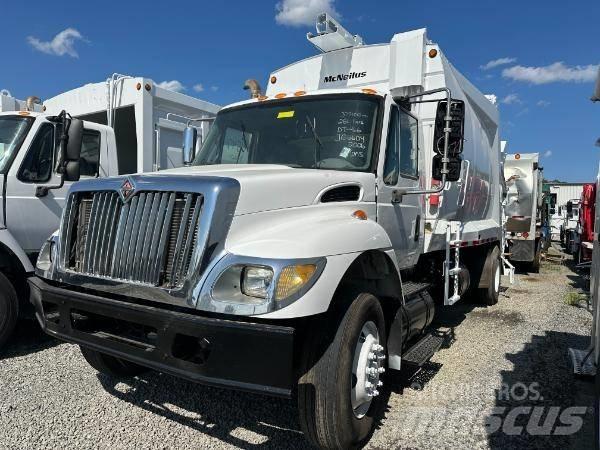 International 7400 垃圾车