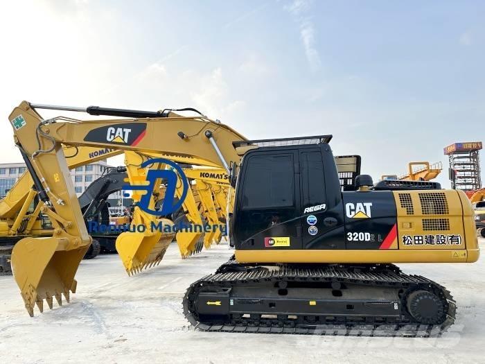 CAT 320 D2L 履带挖掘机