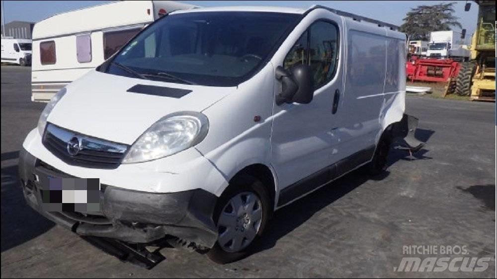 Opel Vivaro 大型面包车