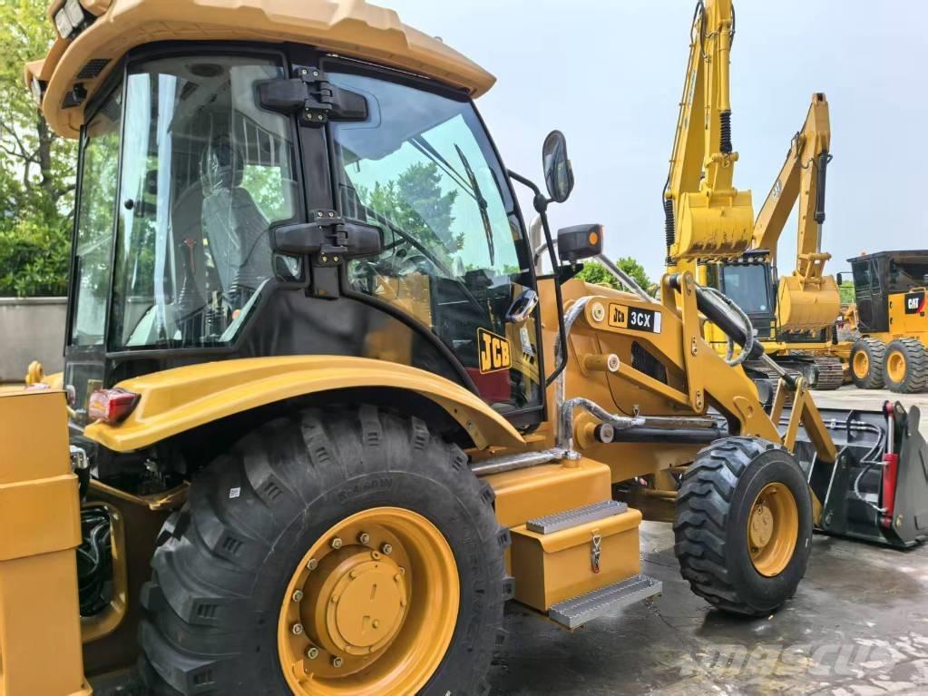 JCB 3 CX 反铲装载机