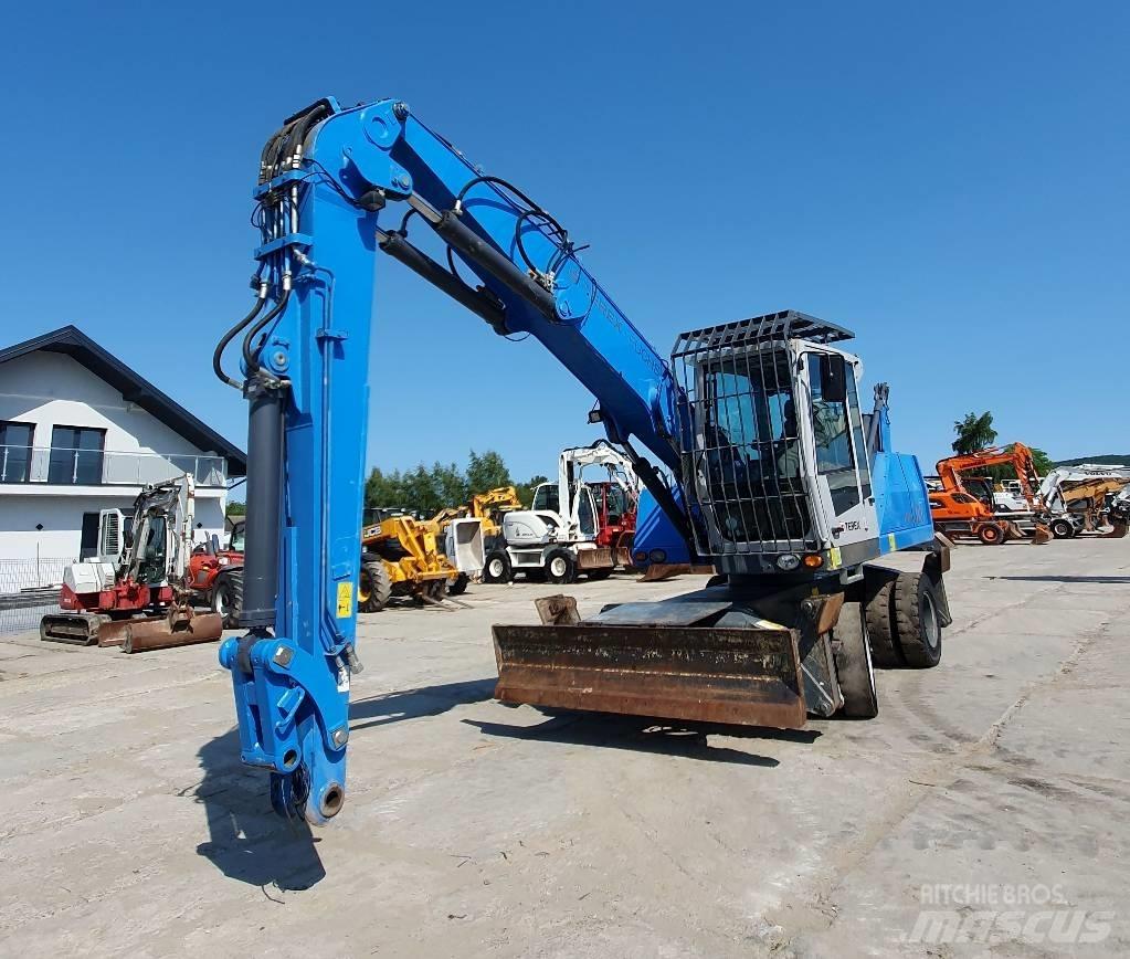 Terex Fuchs MHL320 工业挖掘机