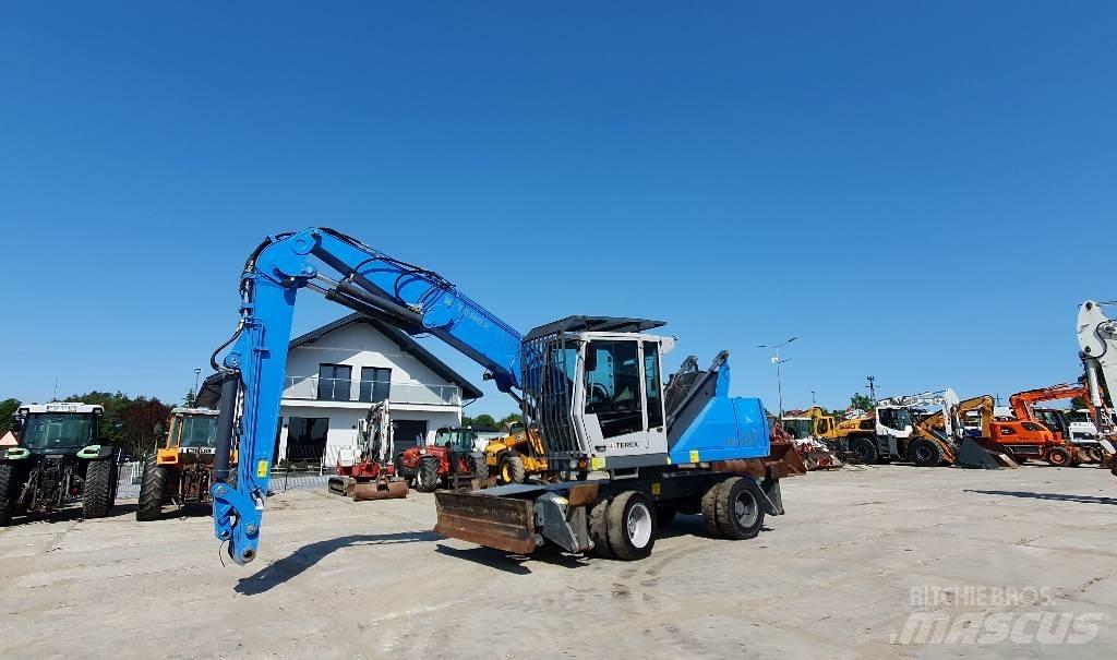 Terex Fuchs MHL320 工业挖掘机