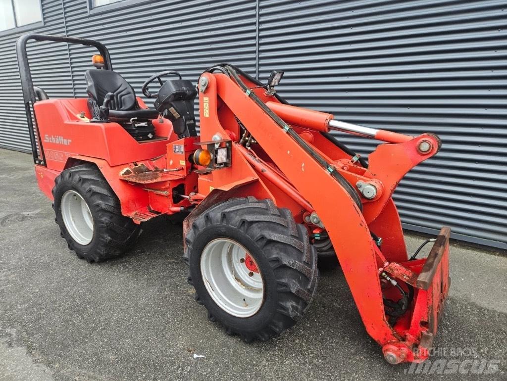 Schäffer 4050 Z 小型装载机