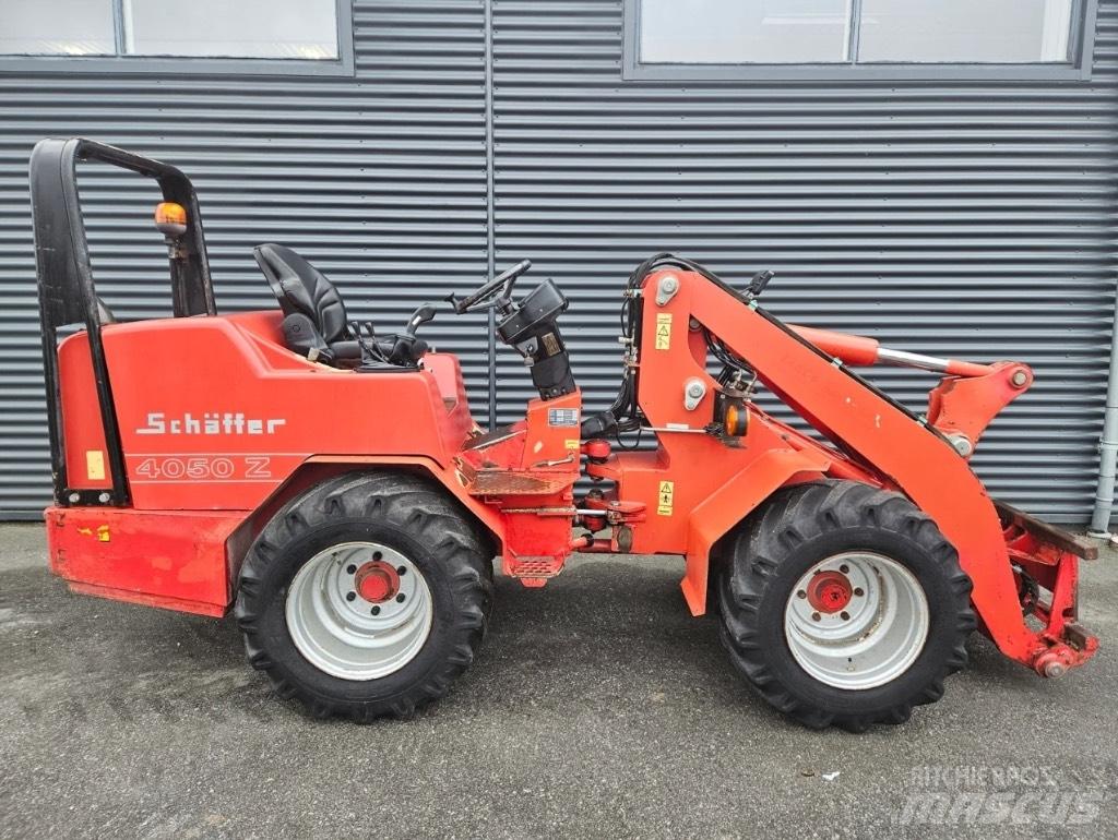 Schäffer 4050 Z 小型装载机