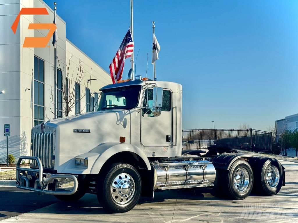 Kenworth T800 牵引车