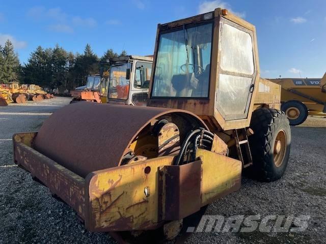 Komatsu JV110WA-HD 单轮压路机