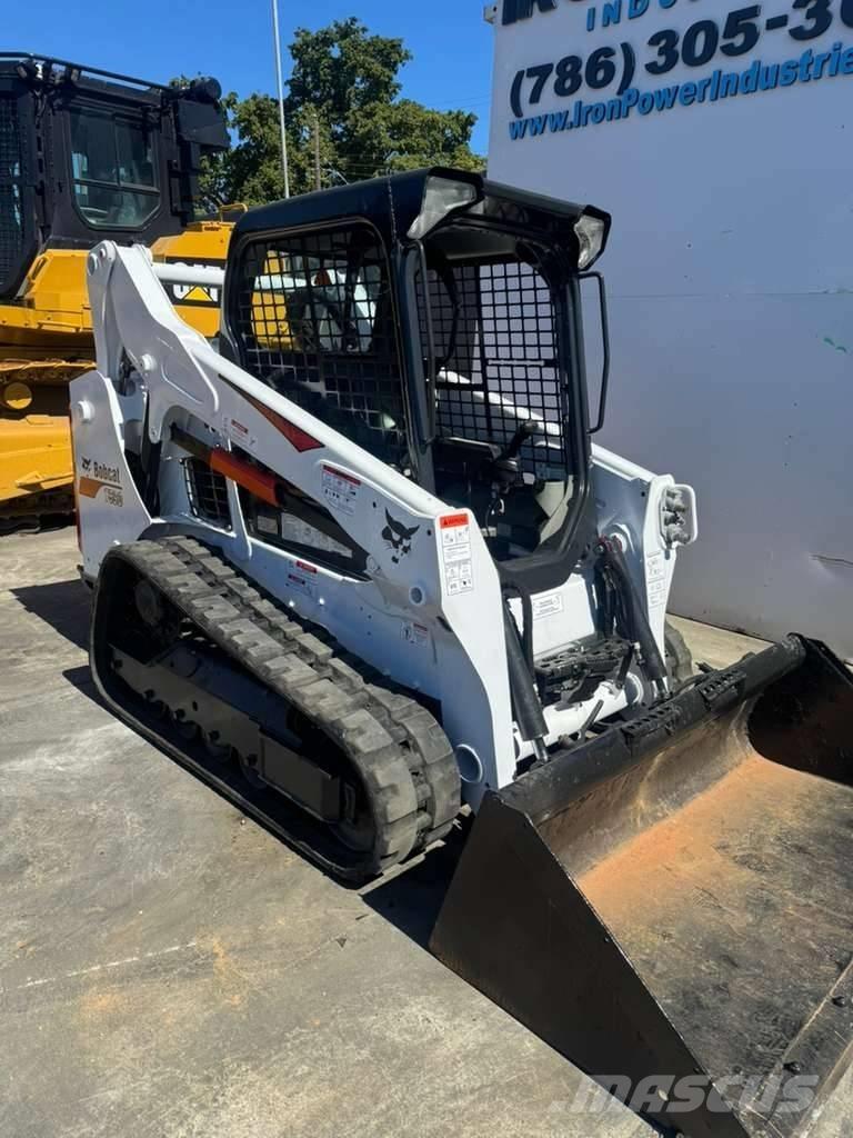 Bobcat T 590 滑移装载机
