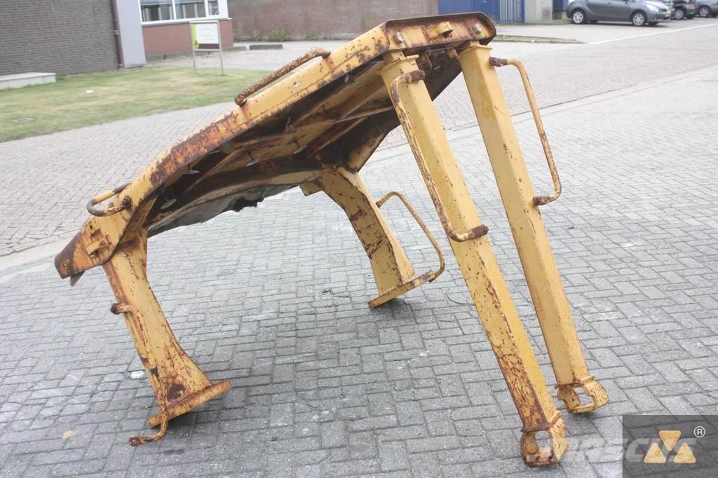 CAT D7H O-rops cab 驾驶室与内部