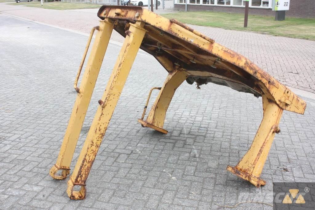 CAT D7H O-rops cab 驾驶室与内部