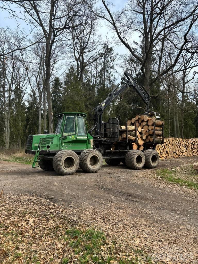 John Deere 1110 D 集运机