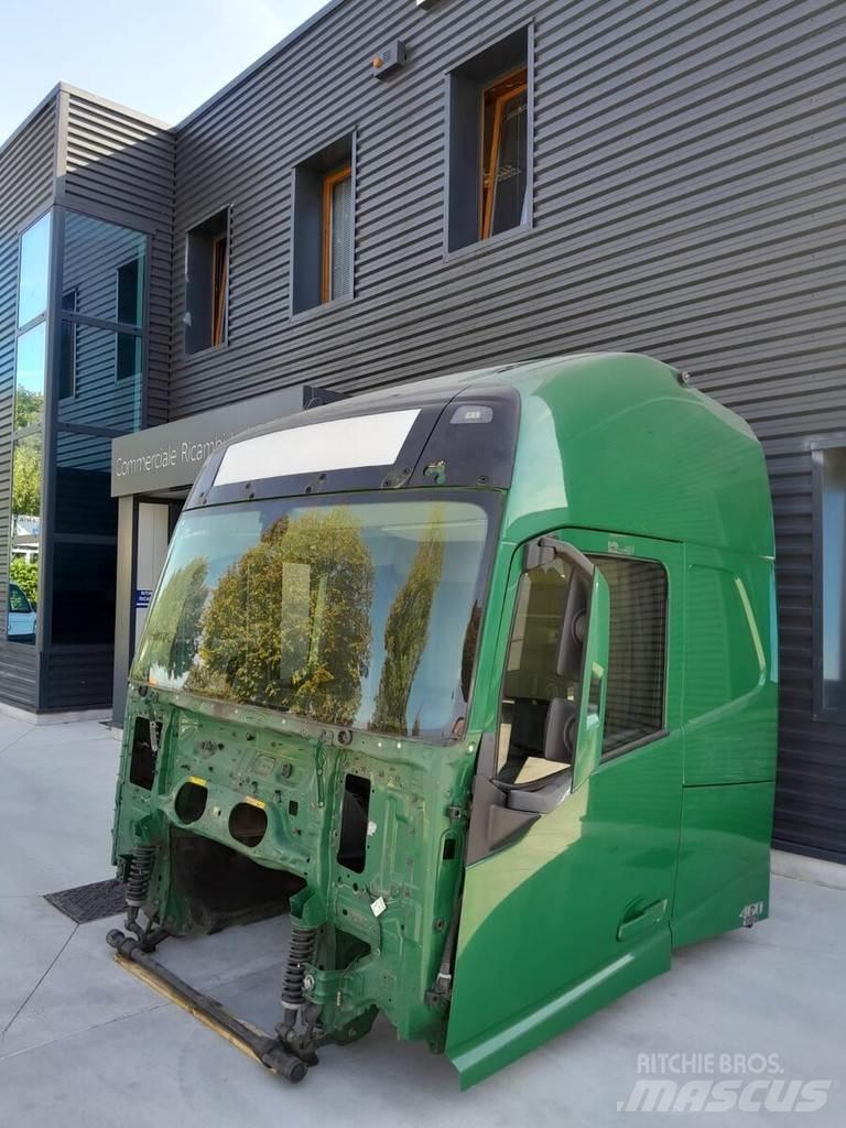 Volvo FH EURO 6 驾驶室与内部